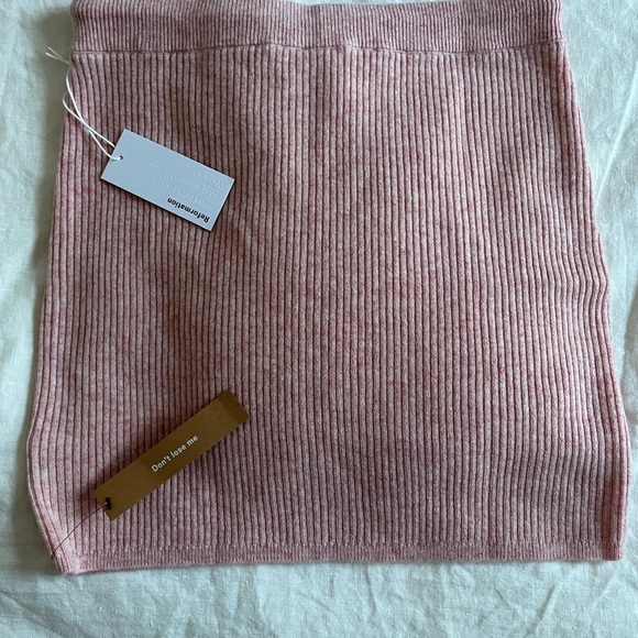 Reformation Luella Cashmere Mini skirt in pink - Picture 4 of 8
